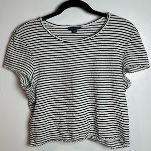 American Eagle Outfitters Black and White Striped Short Sleeve Tee